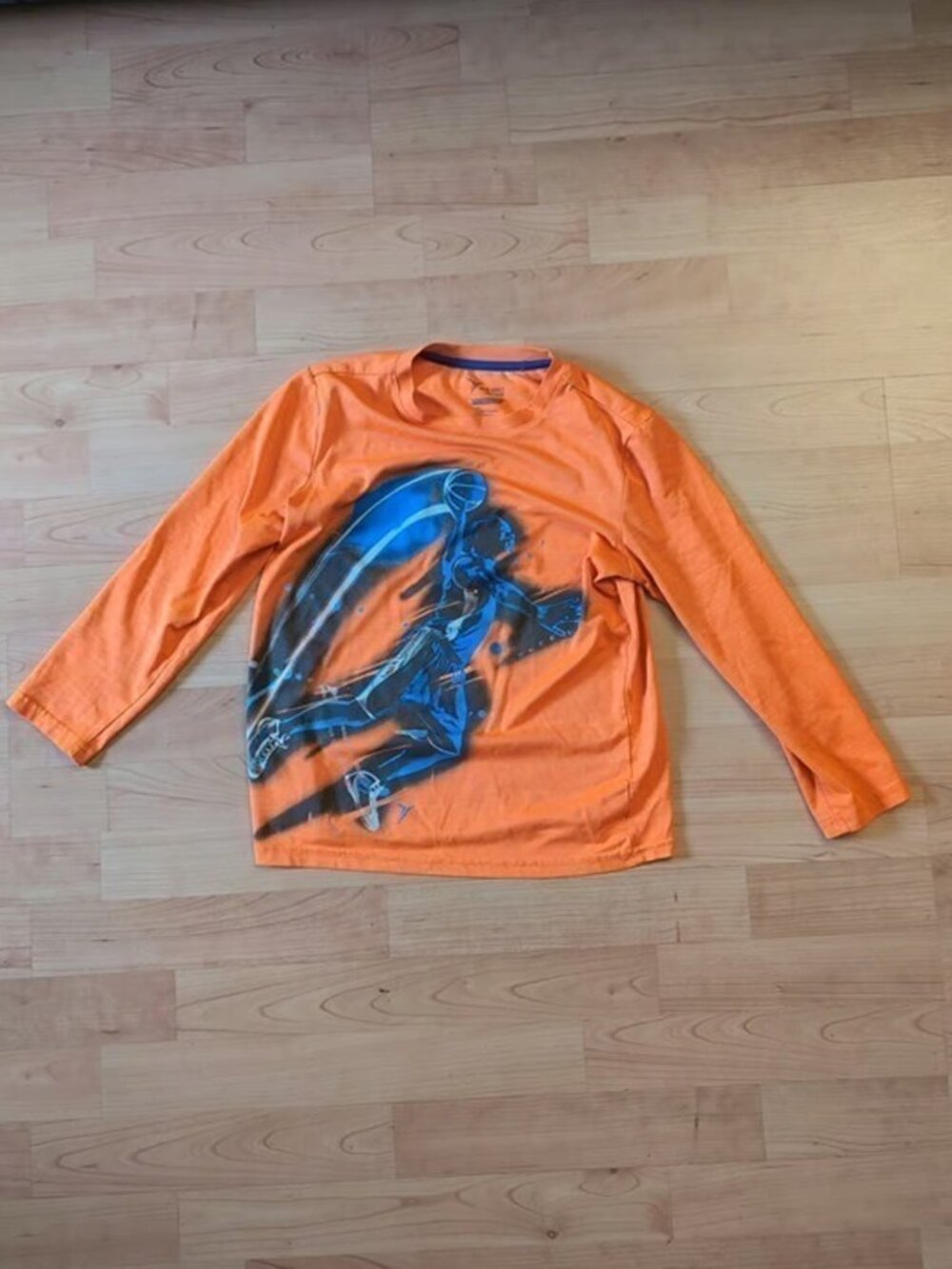 Boy's Old Navy Active orange long sleeve t-shirt size M (8)